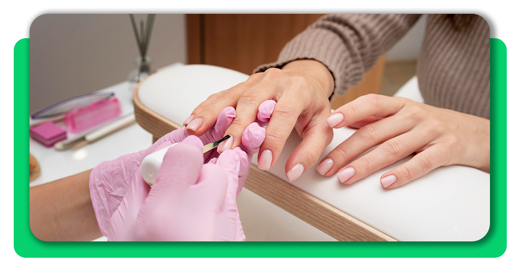Curso de manicure grátis pelo CadÚnico